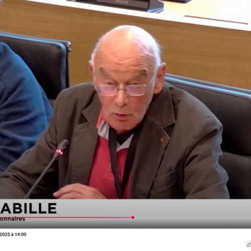 2025-10-06 - Namur, Parlement de Wallonie, Pétition pour stopper le commerce d'armes avec Israël